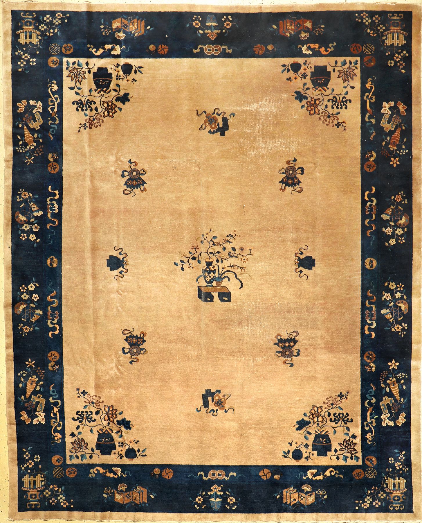 Peking antik, China, um 1910, Wolle auf Baumwolle, ca. 350 x 283 cm, EHZ: 4
