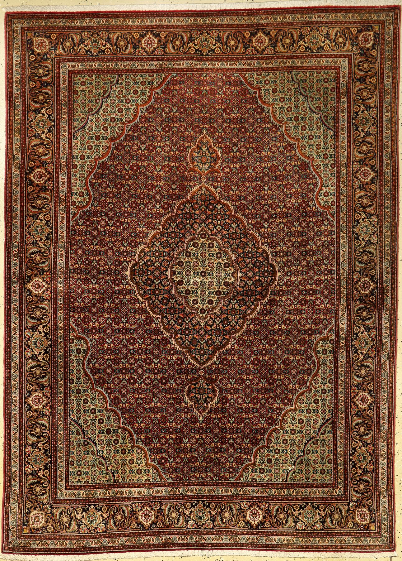 Täbriz fein(50 Raj), Persien, ca. 40 Jahre, Korkwolle mit Seide, ca. 205 x 150 cm, EHZ: 2,(fachkundig gereinigt)