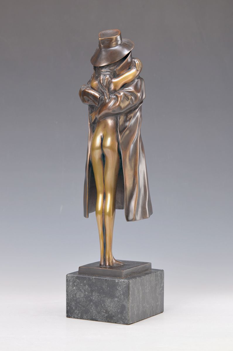 Bruno Bruni, geb. 1935 Gradara, Amanti, Bronzeskulptur, num. 198/650, Steinsockel, Gesamth. ca. 40cm