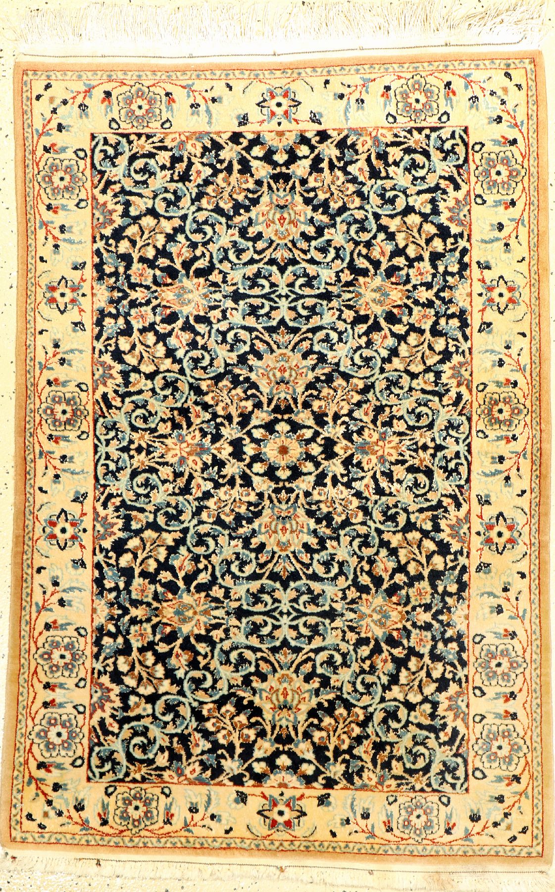 Feiner Nain alt, Persien, ca. 50 Jahre, Korkwolle mit Seide, ca. 122 x 76 cm, EHZ: 2