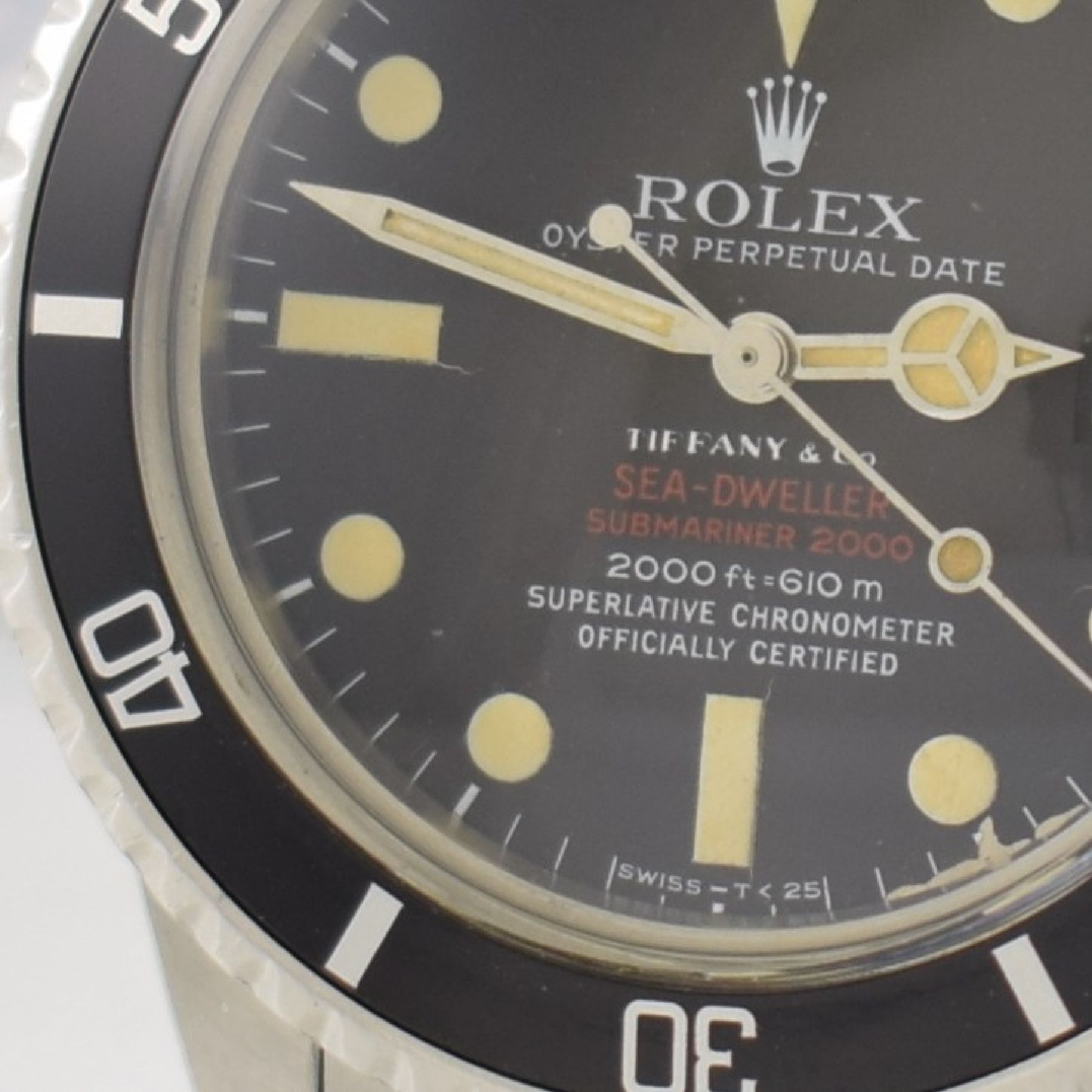 Detail c: ROLEX / TIFFANY & Co. Sea-Dweller "DOPPEL-ROT" Ref. 1665 sehr seltene Taucheruhr in Stahl, Schweiz um 1972, Automatik, Oystergeh. m. ...