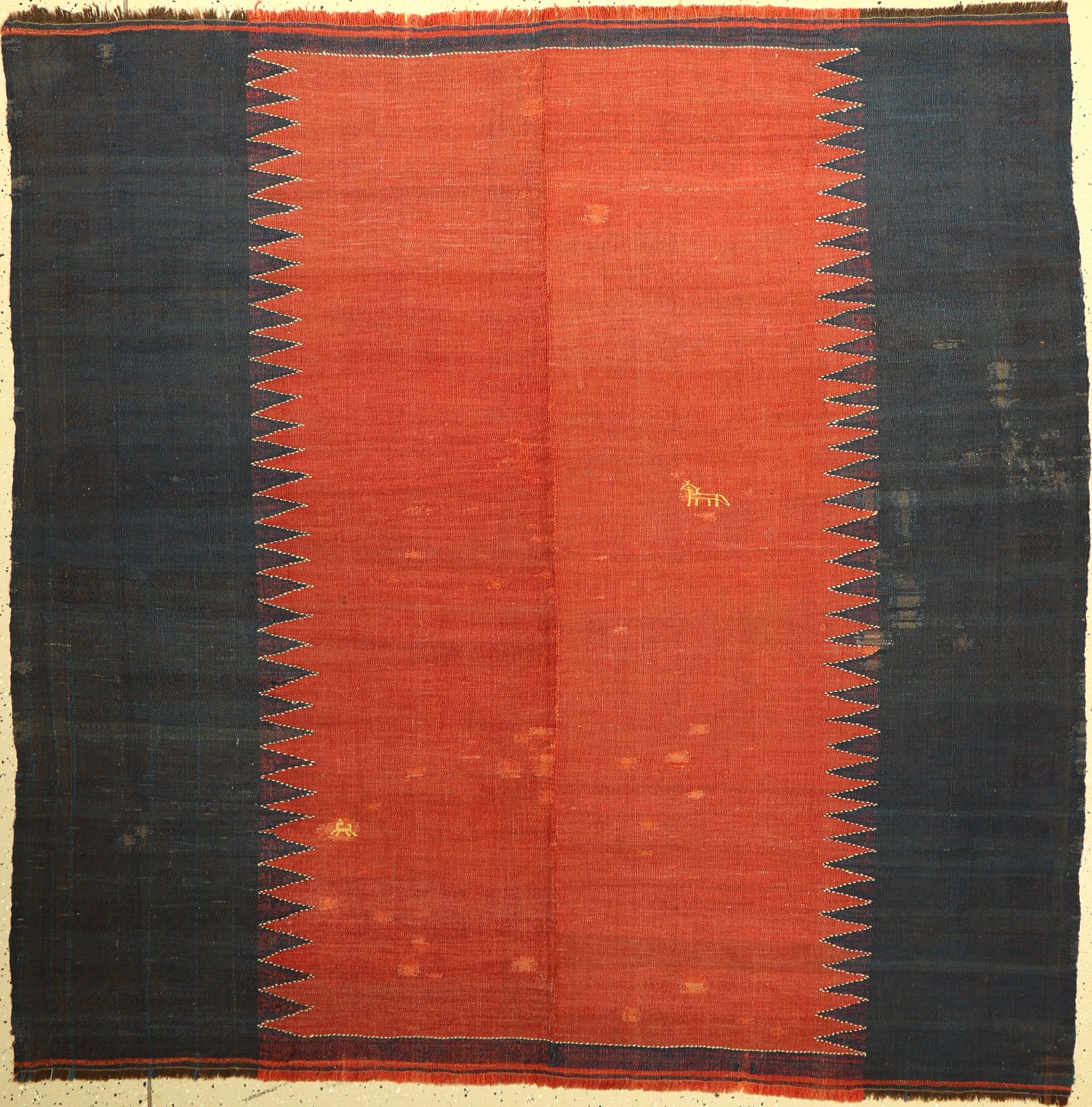 Azeri Decke alt, Azerbaijan, um 1930/40, Wolle auf Wolle, ca. 177 x 178 cm, verblaßte Reperaturen, EHZ: 3