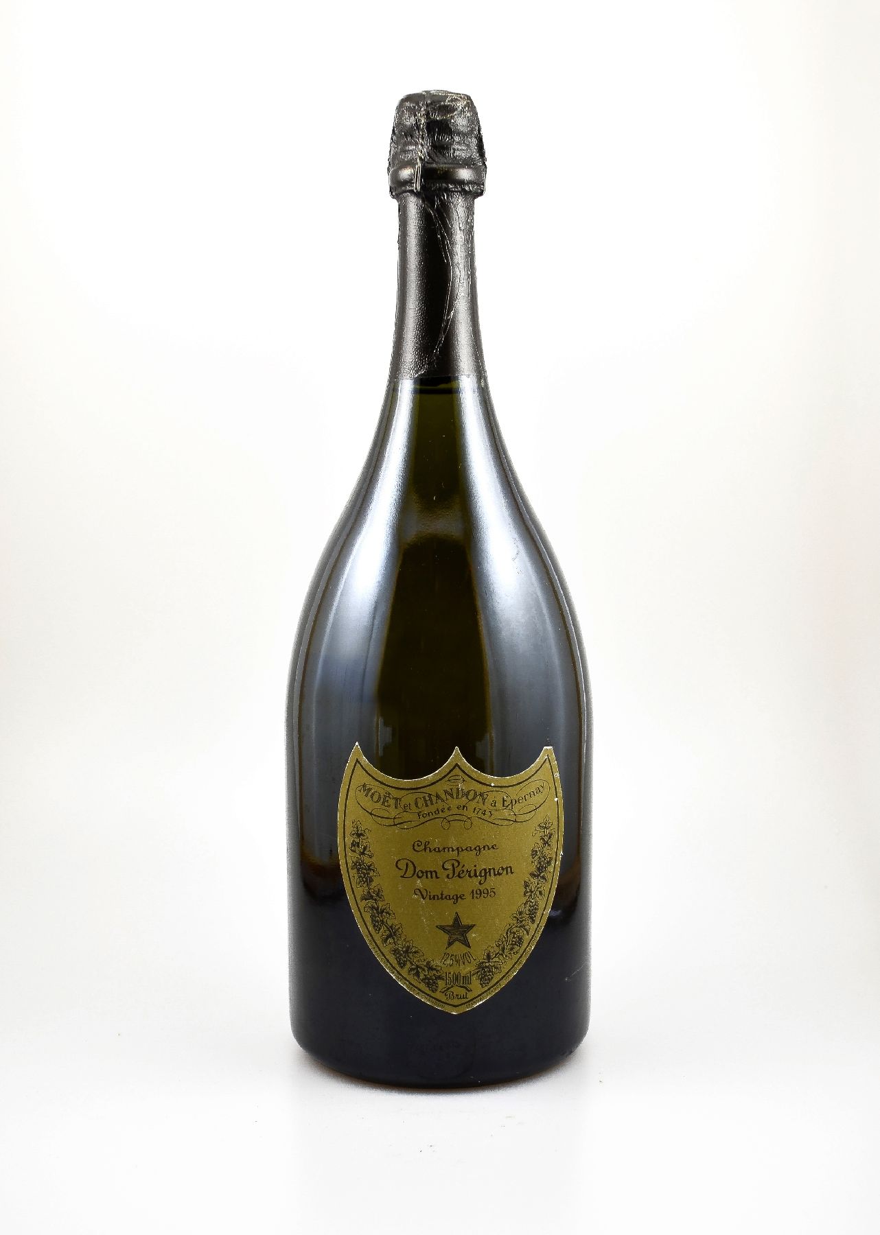 1 Magnumflasche Dom Perignon, Champagne, Brut, ca. 150 cl, 12,5 % Vol., Abstand zwischen Flaschenboden und Champagner:ca. 1,5 cm, guter ...