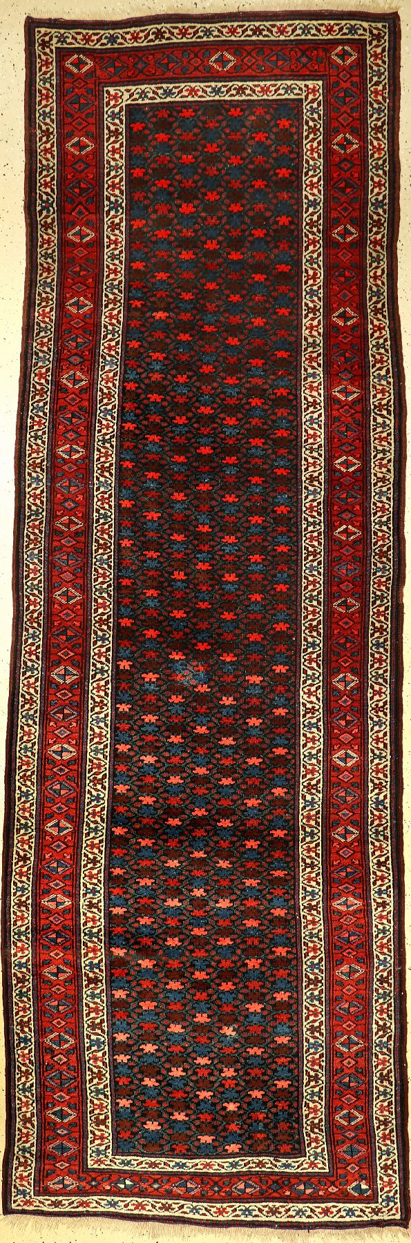 Kurdische "Galerie" alt, Persien, um 1920, Wolle auf Wolle, ca. 350 x 120 cm, EHZ: 2-3