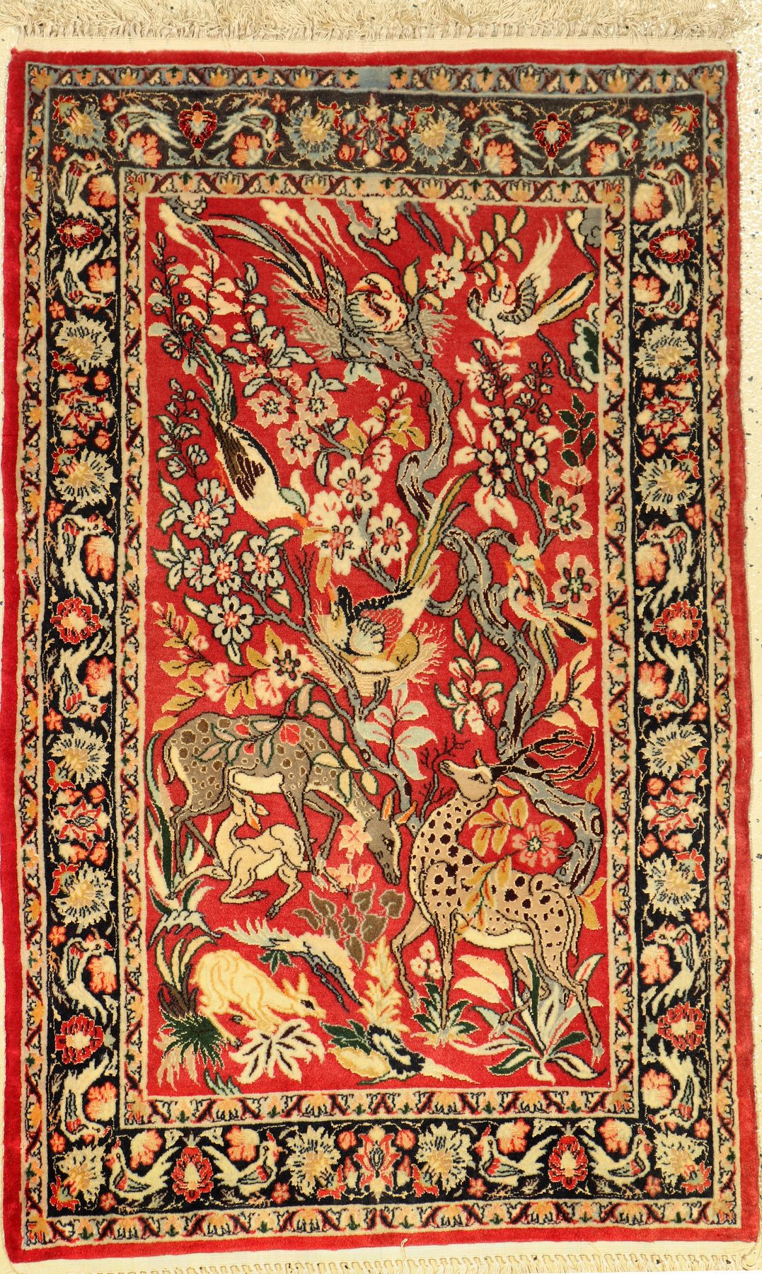 Feiner Esfahan, Persien, ca. 30 Jahre, Korkwolle mit und auf Seide, ca. 113 x 70 cm, EHZ: 2 (leicht verblaßt)