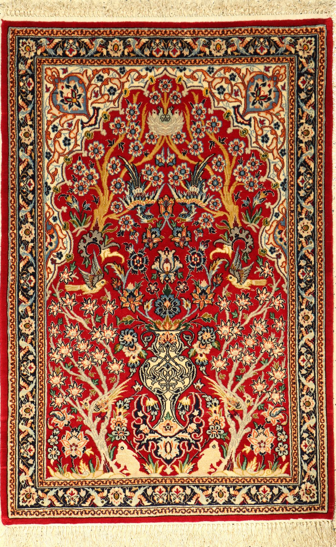 Feiner Esfahan, Persien, ca. 30 Jahre, Korkwolle mit und auf Seide, ca. 105 x 70 cm, EHZ: 2