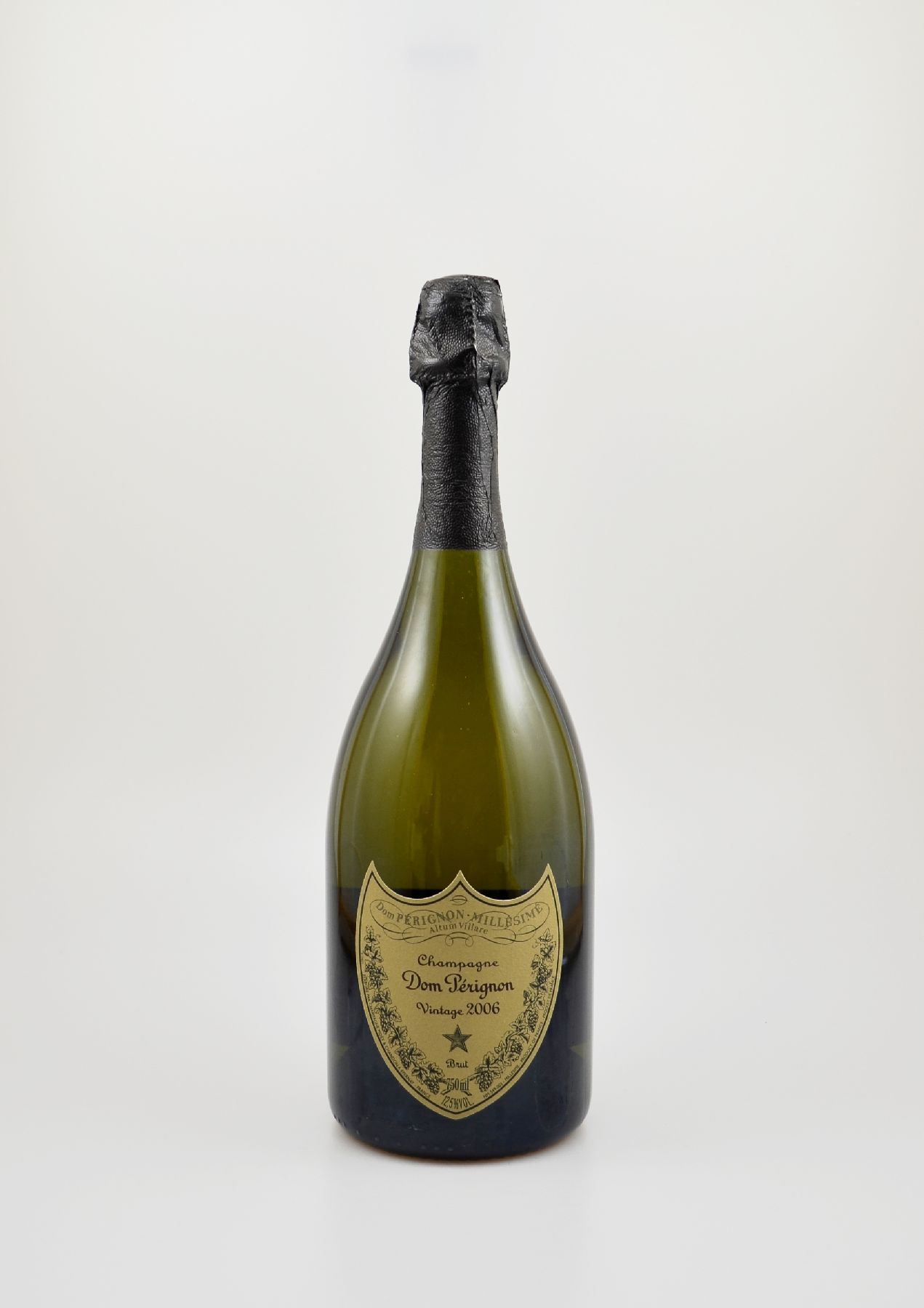 1 Flasche 2006 Dom Perignon, Champagne, Brut, ca. 75 cl, 12,5 % Vol., Abstand zwischen Flaschenboden und Champagner: ca. 1 cm, sehr guter ...
