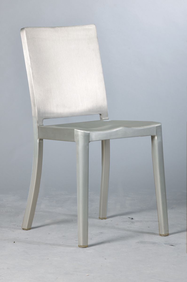 Hudson Chair Stuhl, designed by Philippe Stark im Jahr 2000, designed für den US-amerikanischen Stuhlhersteller Emeco, der Hudson Chair fand ...