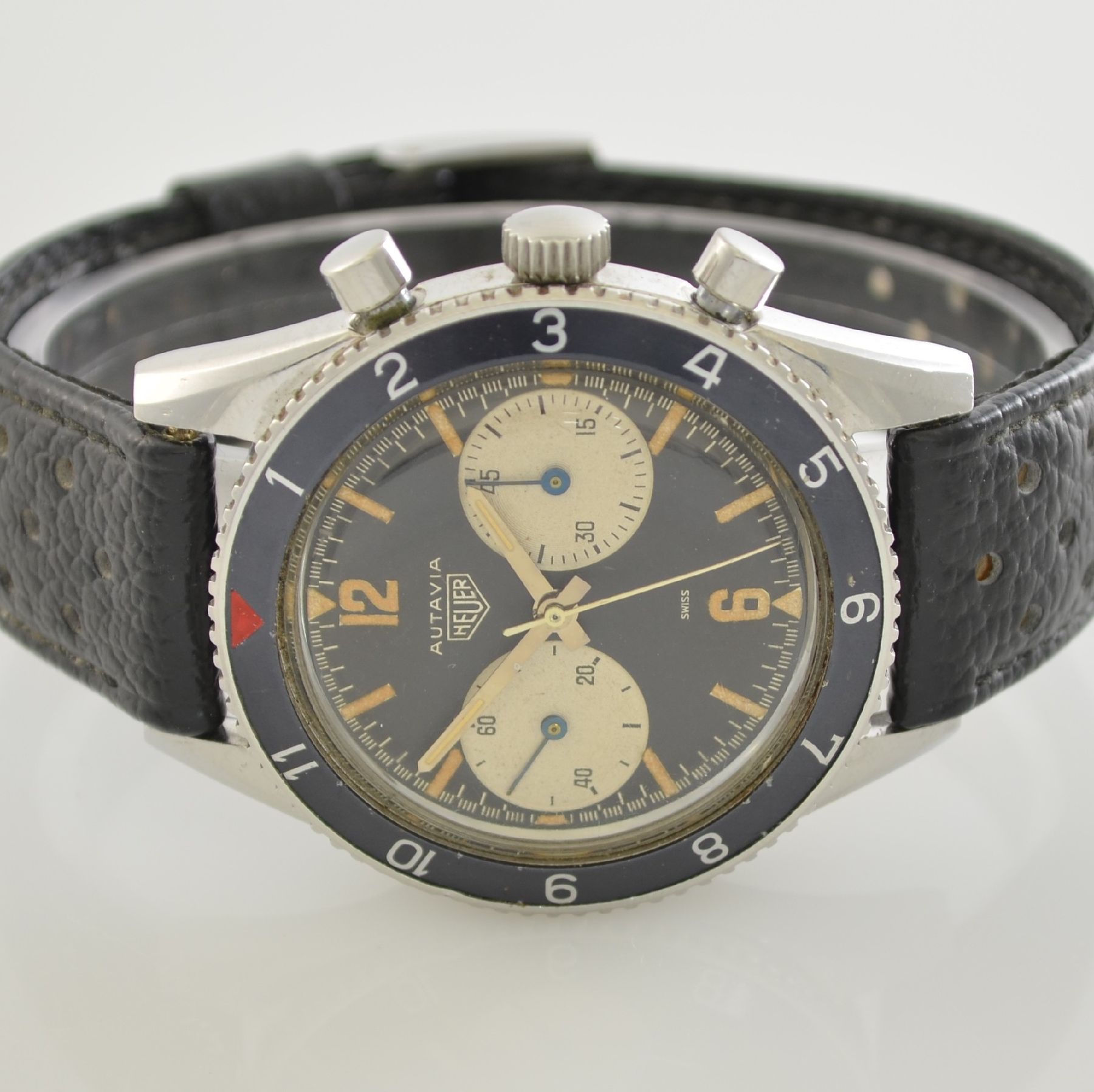 Detail a: HEUER Autavia sehr seltener & früher Schaltradchronograph Referenz 3646 mit Zifferblatt aus der ersten Serie, Geh.-Nr. 52278, Schweiz um 1963, ...