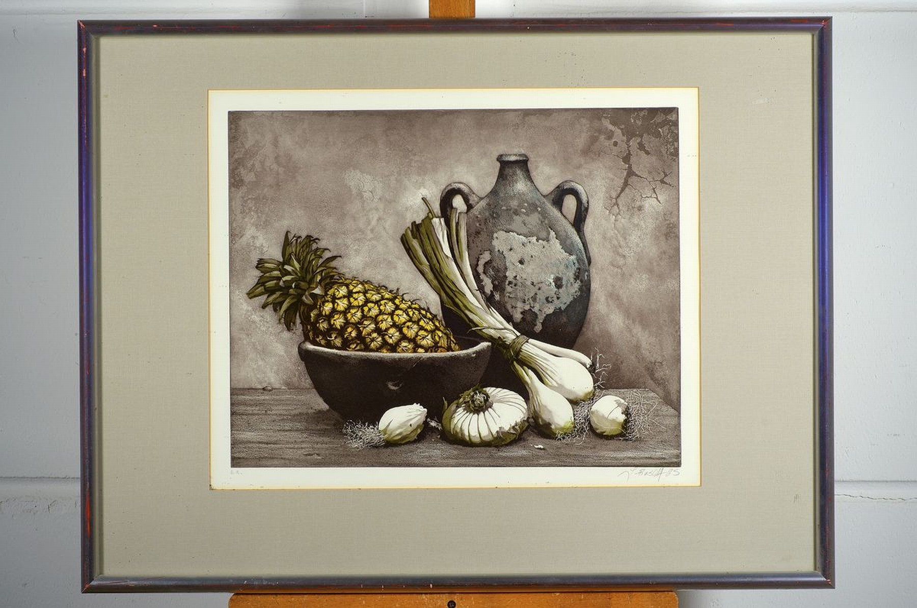 Detail k: Werner Brand, Lithographie, e.a 1965, Früchte-Stillleben, unter Glas gerahmt, ca. 40x49, R. 62x83 cm