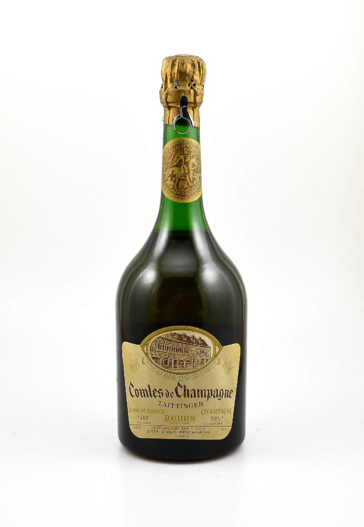 1 Flasche 1966 Taittinger Comtes de Champagne Blanc de Blanc, Champagne, Reims, Brut, ca. 78 cl, 12 % Vol., Abstand zwischen Flaschenboden und ...