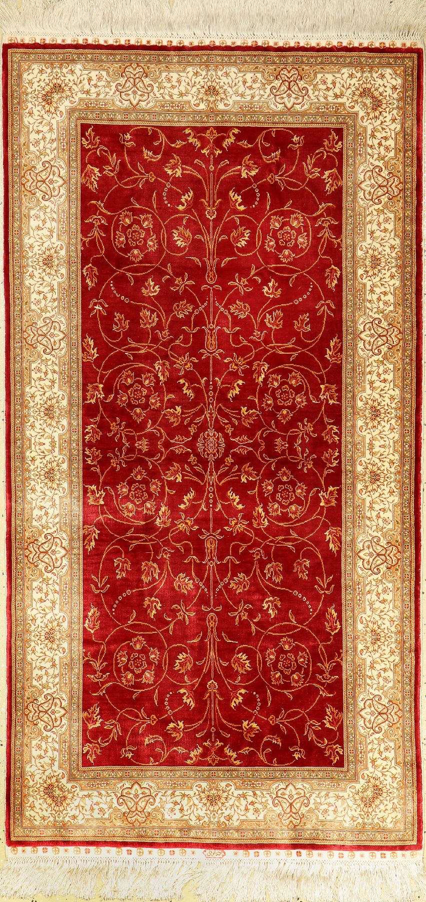Hereke Seide, China, ca. 40 Jahre, reine Naturseide, ca. 155 x 80 cm, EHZ: 2