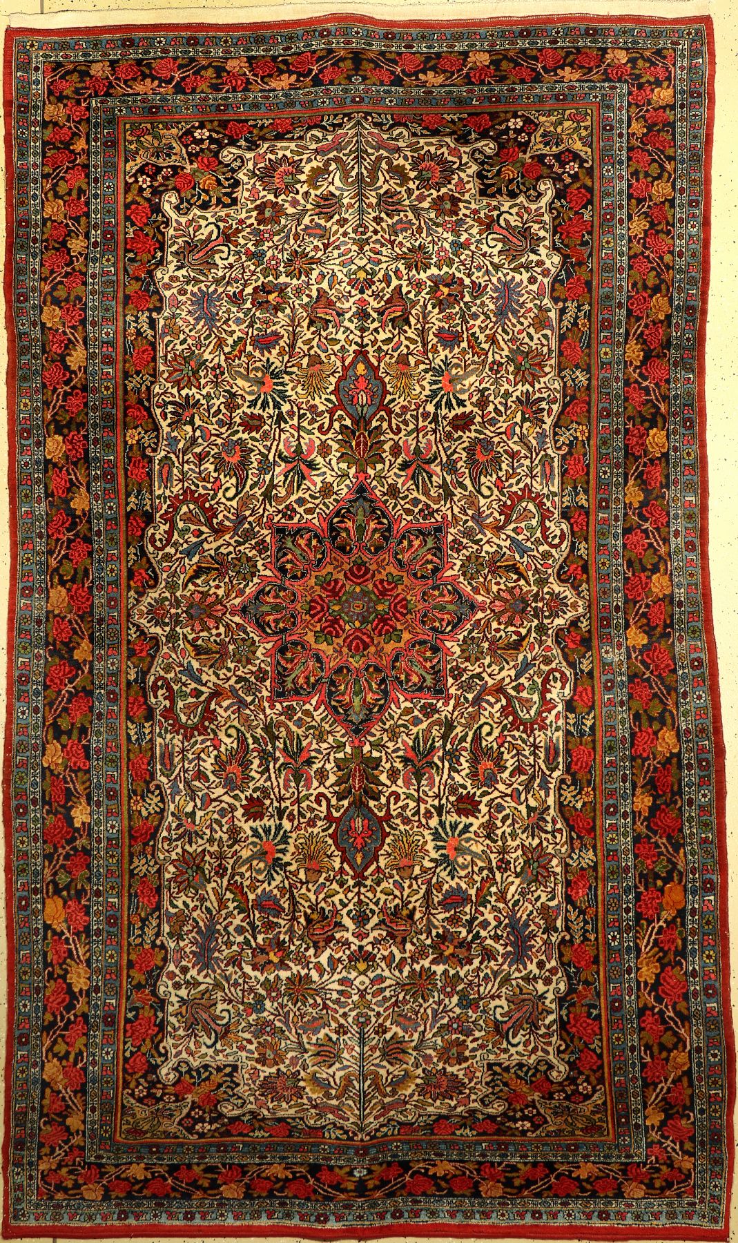 Rosen Bidjar alt, Persien, ca. 70 Jahre, Wolle auf Baumwolle, ca. 300 x 178 cm, Naturfarben, EHZ: 3