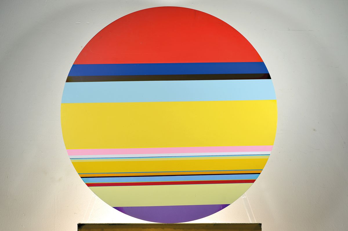 Detail k: Nicholas Bodde, geb. 1962, Öl/Acryl auf Aluminium, verso bez. No. 405, o.T., 2004 circle und signiert, D. 93 cm, dazu Ausstellungskatalog Sparkasse ...