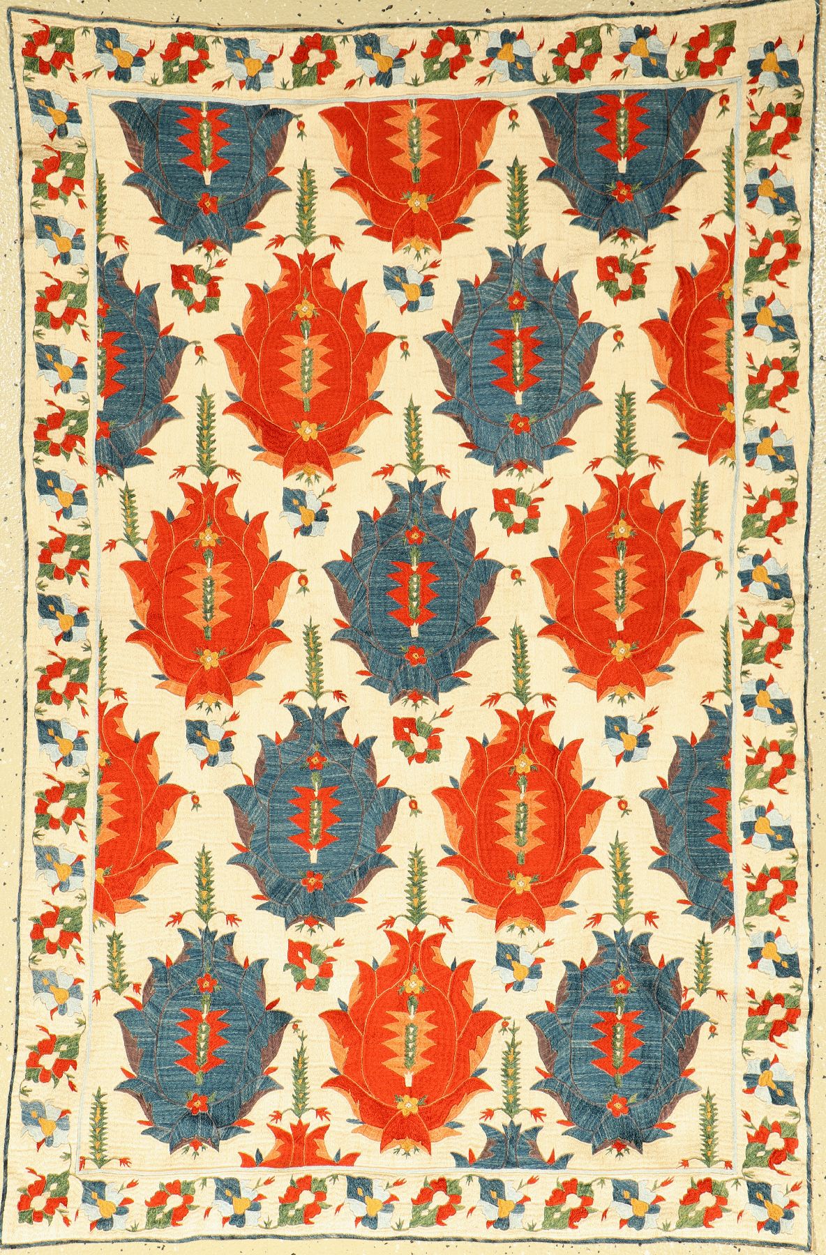 Buchara Stickerei, ca. 20 Jahre, Seide, ca.120 x 83 cm, EHZ: 2