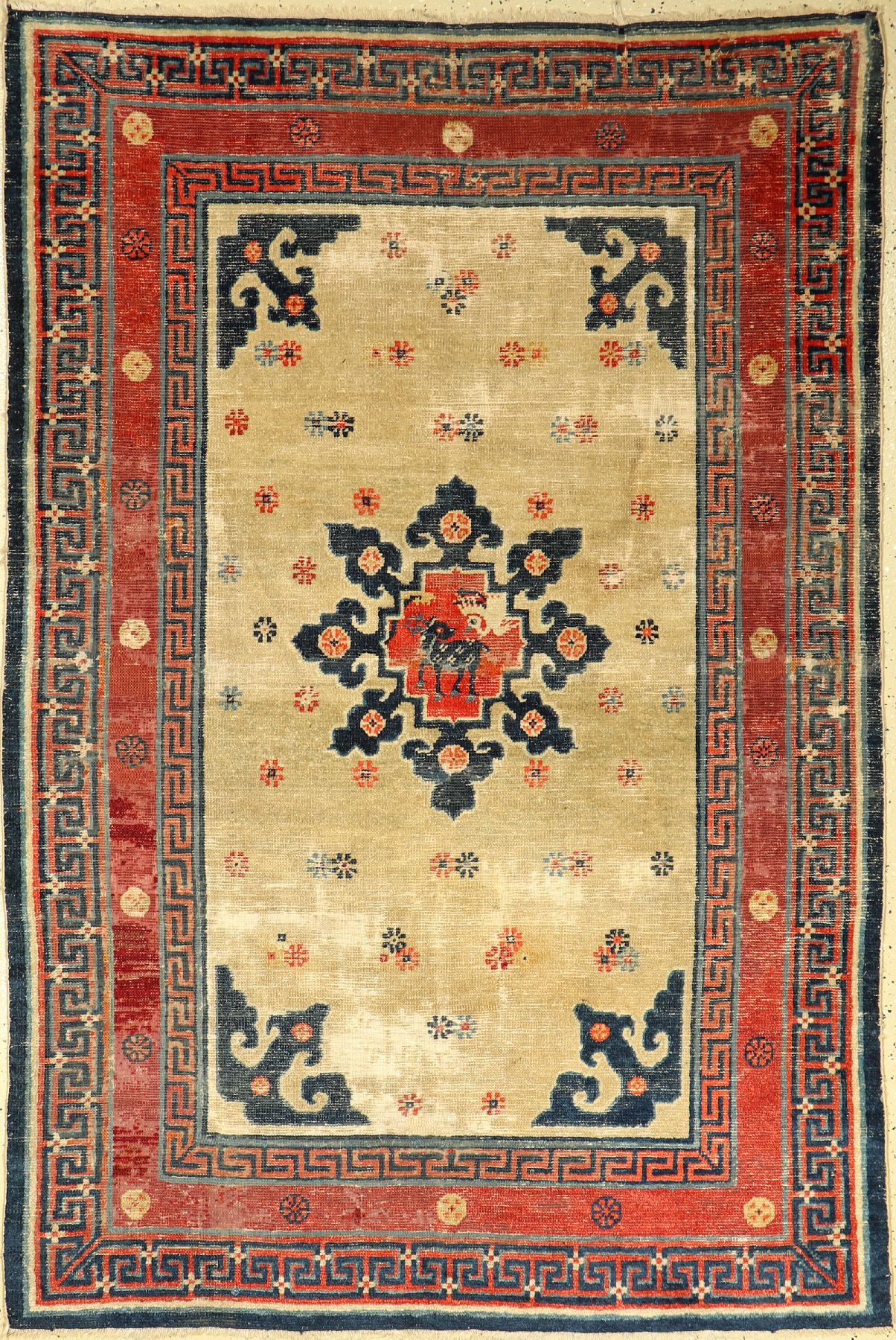 Chinesischer Knüpfteppich, China, 19 Jhd., Wolle auf Baumwolle, ca.193 x 130 cm, EHZ: 5(gemalt/getuschte Berreiche)