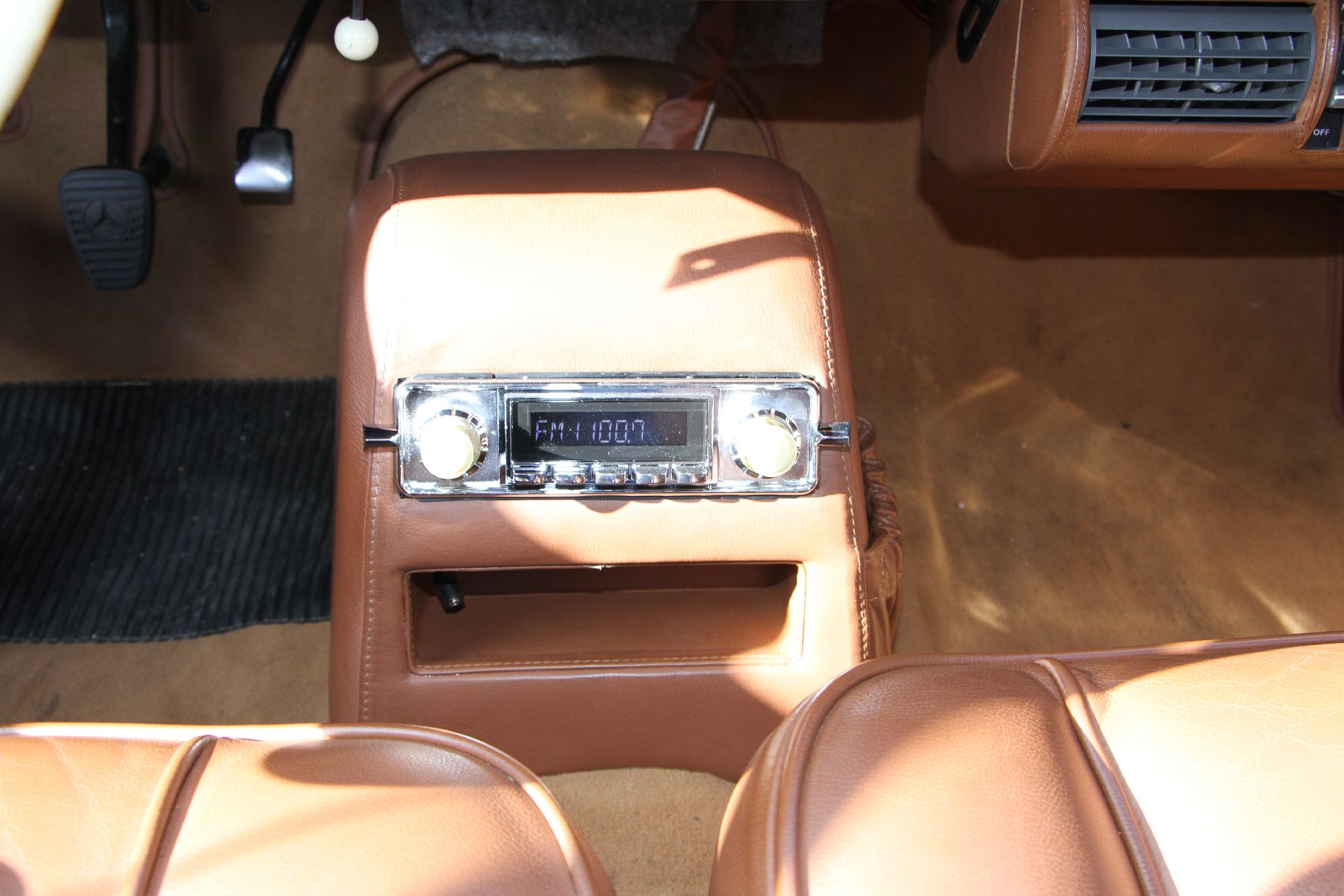 Detail l: Mercedes-Benz 300 S A Coupé, Fahrgestellnummer: 1880110031053, EZ 07/1953, HU 10/2021, H-Zulassung, 110 kW/ 150 PS, 6-Zylinder, 4-Gang ...