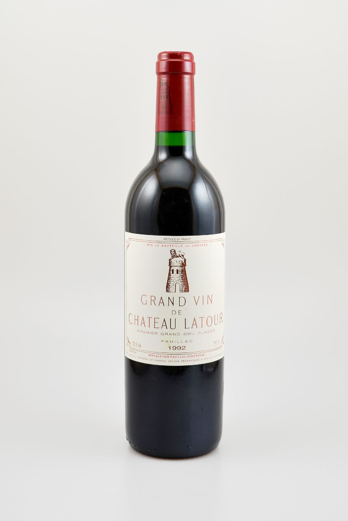 1 Flasche 1992 Chateau Latour, Pauillac, Premier Grand Cru Classe, ca. 75 cl, 12,5 % Vol., Füllstand: ca. into neck, hervorragender ...