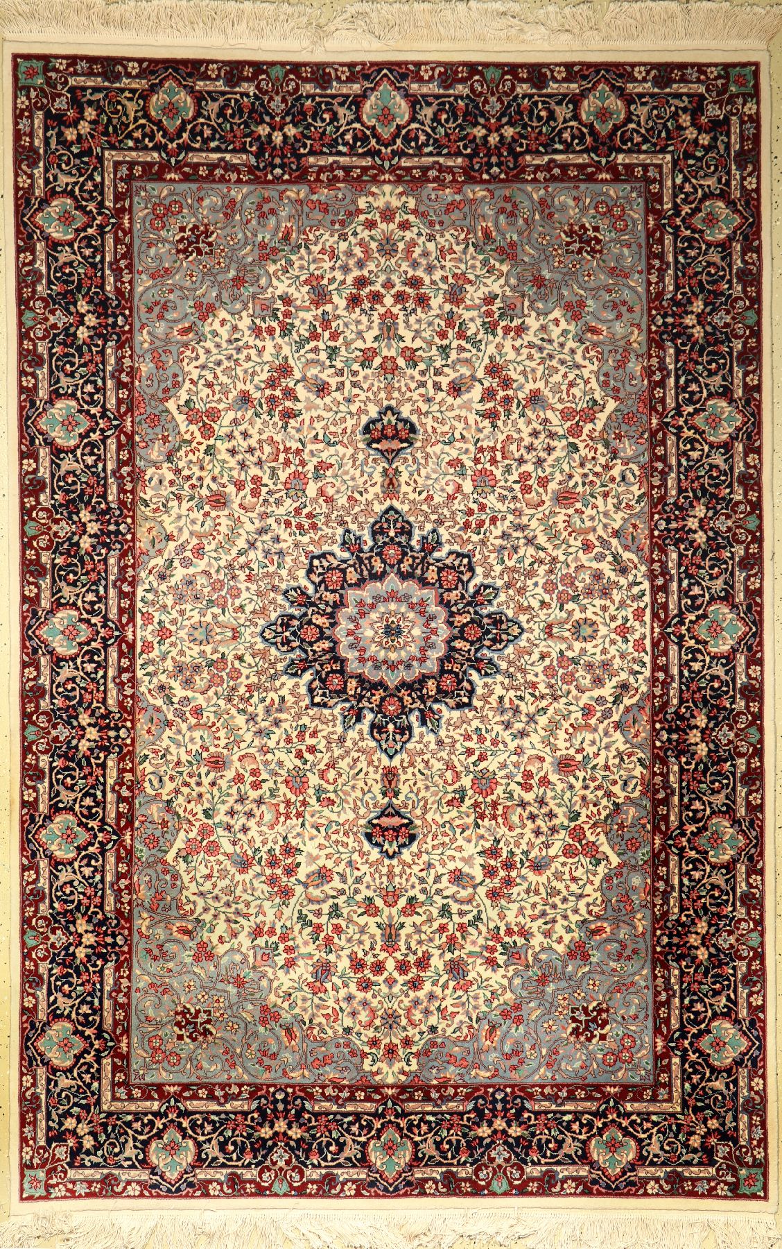 Kerman, China, ca. 40 Jahre, Korkwolle, ca.267 x 278 cm, EHZ: 2-3