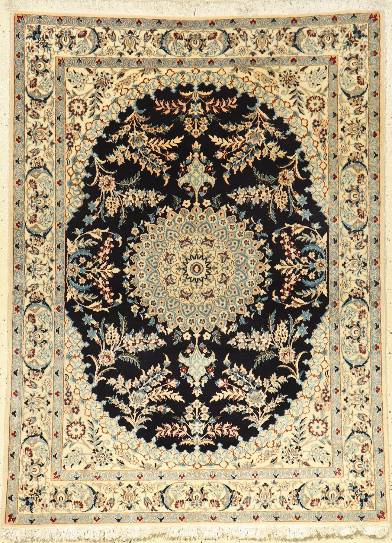 Nain fein (6LA), Persien, ca. 20 Jahre, Korkwolle mit Seide, ca. 130 x 95 cm, EHZ: 2