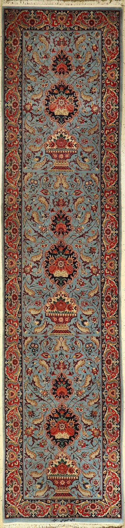Feiner Esfahan (Signiert), Persien, ca. 30 Jahre, Korkwolle mit und auf Seide, ca. 298 x 71 cm, EHZ: 2, dekorativ