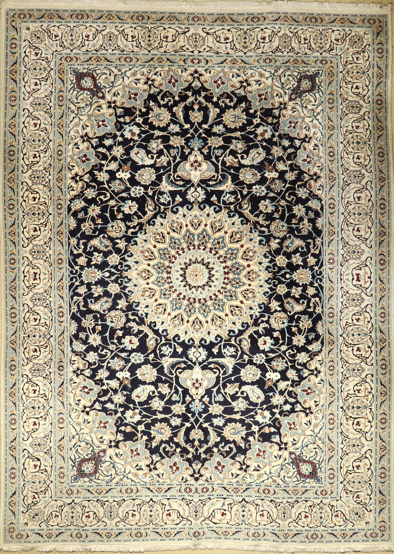 Nain, Persien, ca. 40 Jahre, Wolle mit Seide, ca. 400 x 290 cm, EHZ: 2-3