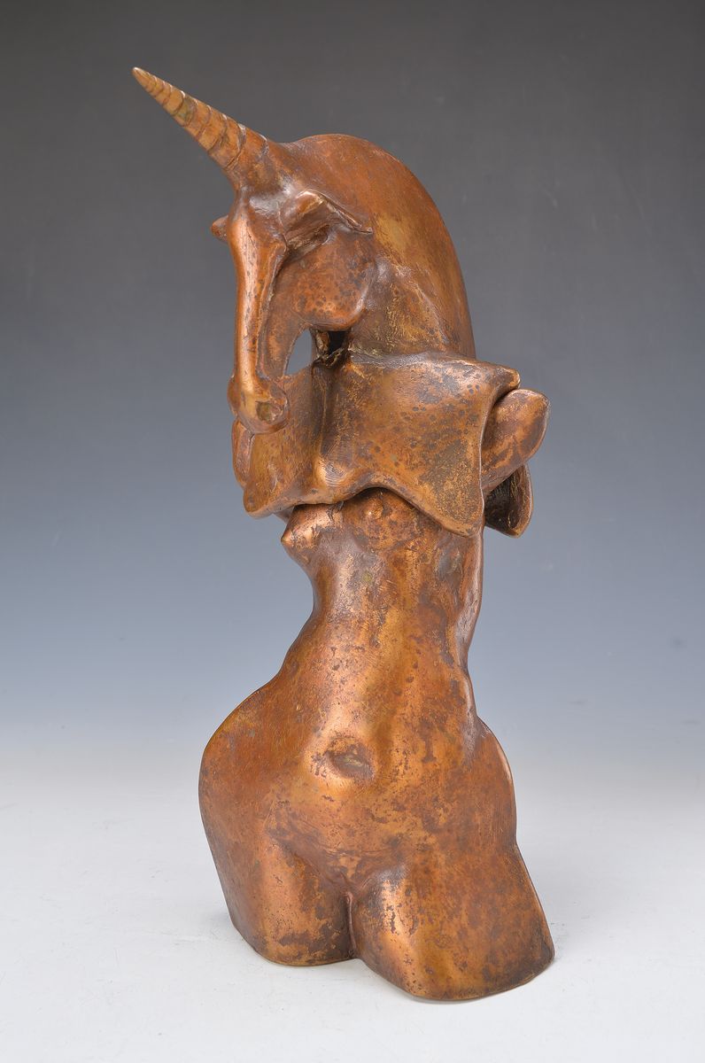 Gernot Rumpf, geb. 1941 Kaiserslautern, Einhorn auf Frauenakt, Bronzeskulptur, zweiteilig, nummeriert 19/25, signiert, mit Gießerstempel, H.ca. ...
