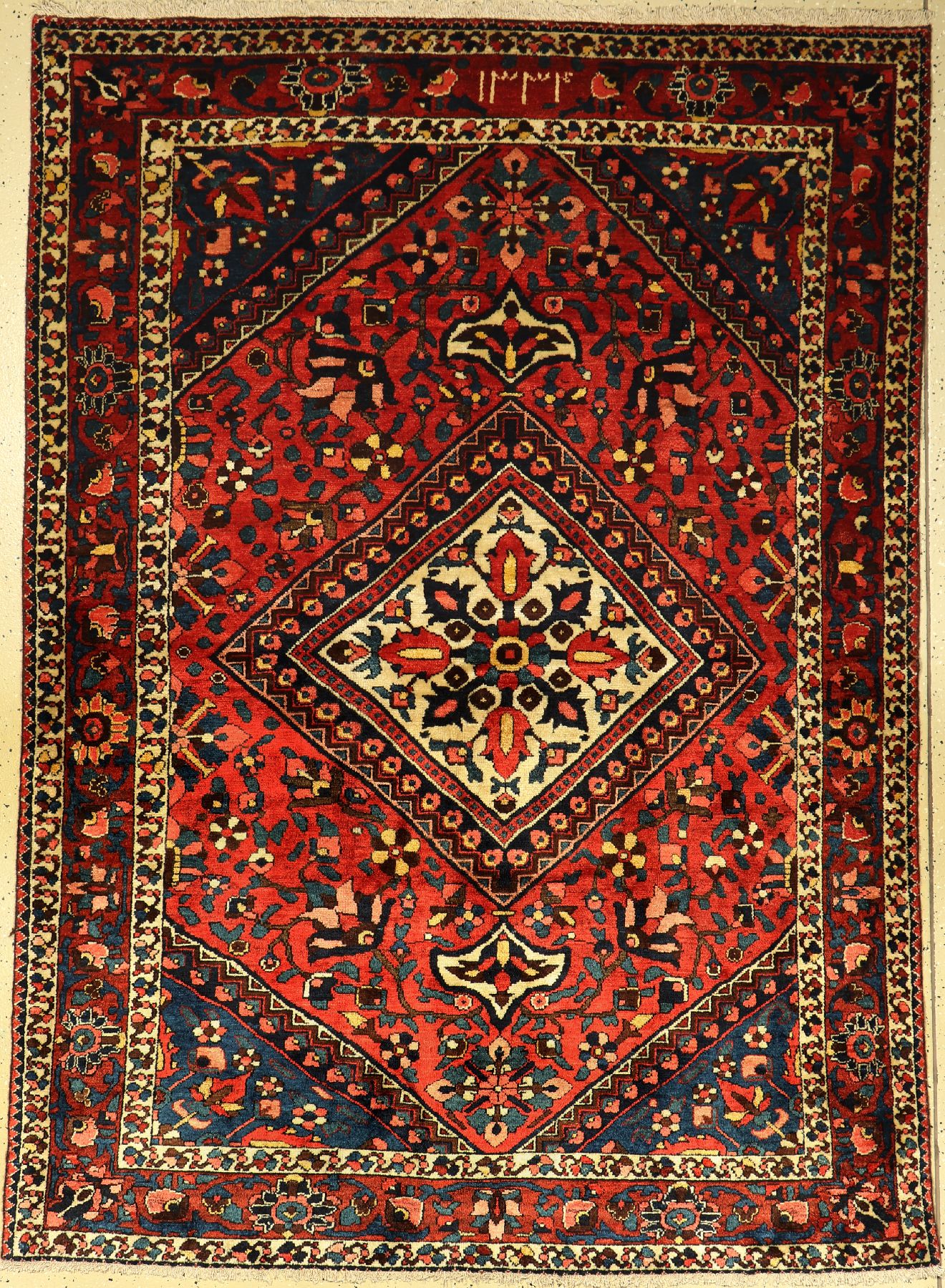 Bachtiar alt, Persien, ca. 60 Jahre, Wolle auf Baumwolle, ca. 213 x 154 cm, EHZ: 2-3, (fachkundig gereinigt)