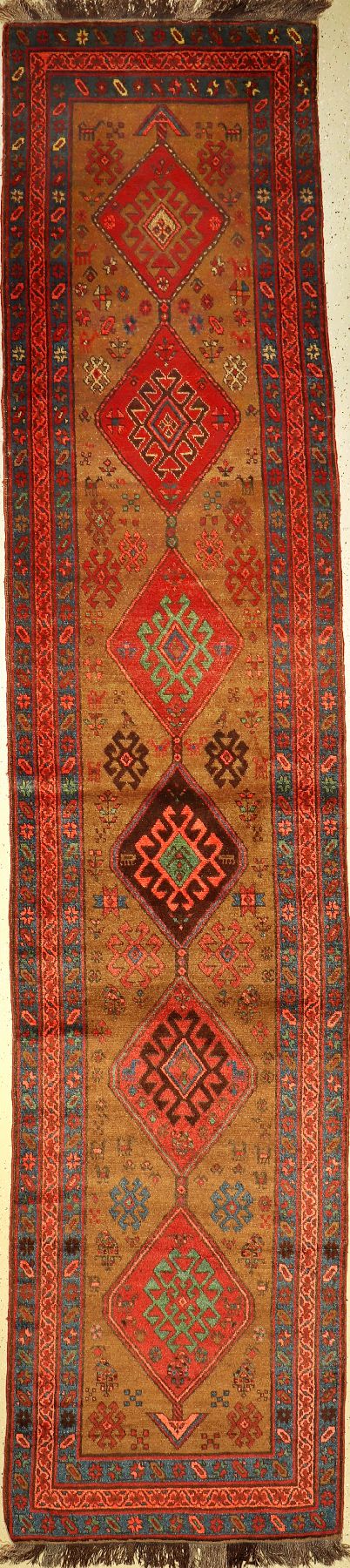 Kurdischer Läufer, Persien, um 1940, Wolle auf Wolle, ca. 465 x 103 cm, EHZ: 2-3