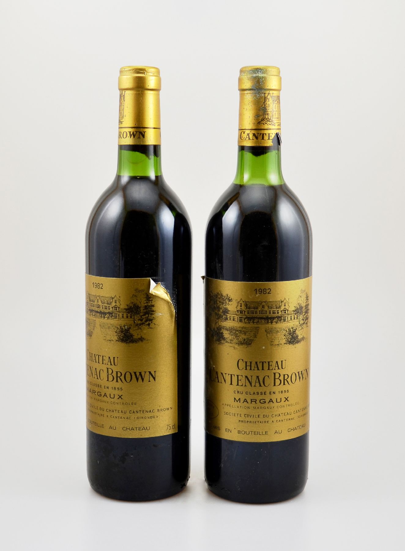2 Flaschen 1982 Chateau Cantenac Brown, Margaux, je ca. 75 cl, Füllstände: je ca. top shoulder, Etiketten z.T. l. besch., unverkostet, Provenienz: ...