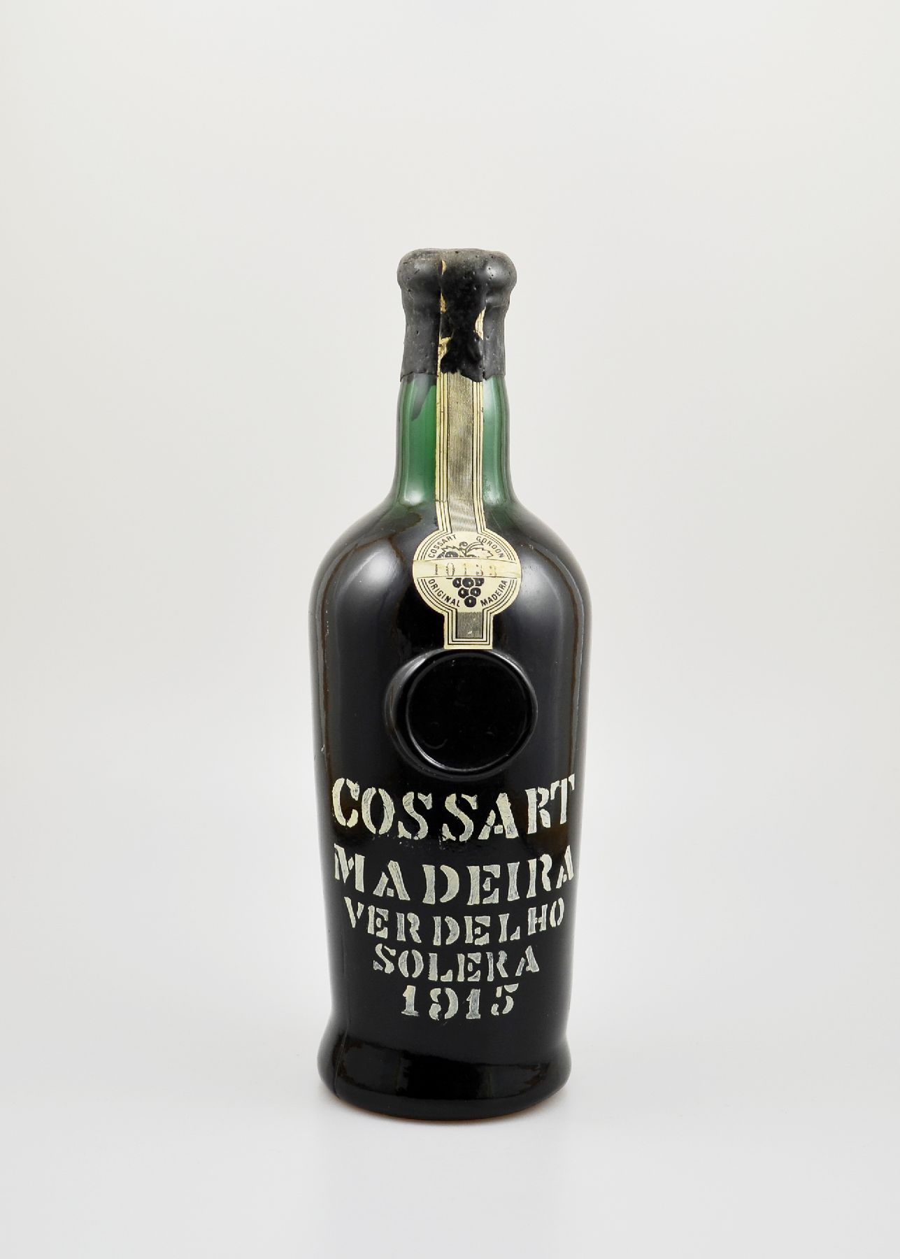 1 Flasche 1915 Vintage Port Gordon Verdelho Madeira, 20 % Vol., Füllstand: ca. upper mid shoulder, sehr guter Erhaltungszustand, Import durch ...