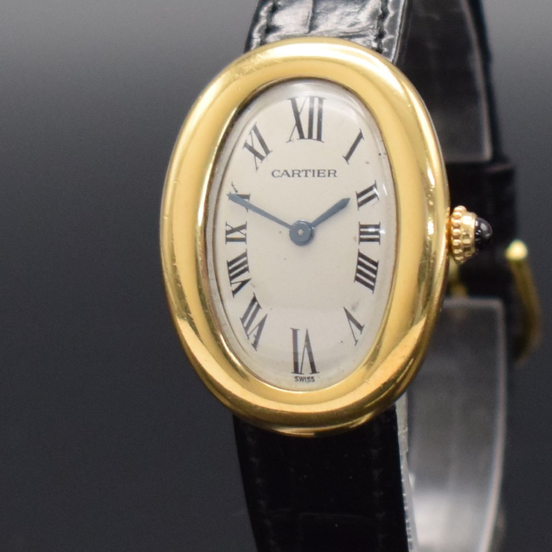 Detail c: CARTIER Paris Damenarmbanduhr Serie Baignoire in GG 750/000, Schweiz um 1990, quarz, Boden 4-fach verschr., vers. Zifferbl. m. röm. Std. altersbed. ...