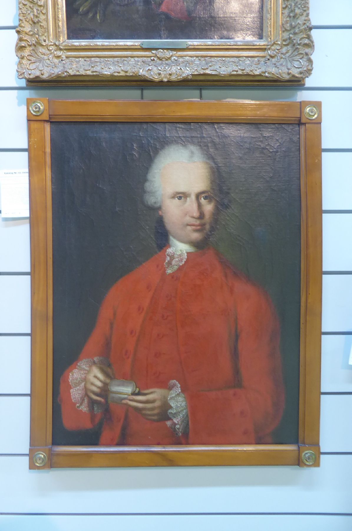 Detail d: Andreas Hölzl, deutscher Maler, erw. um 1770-1795, wurde 1776 Hofmaler des Fürstbischofs von Freising, hier: Porträt des Simon Fahrer, königl. ...