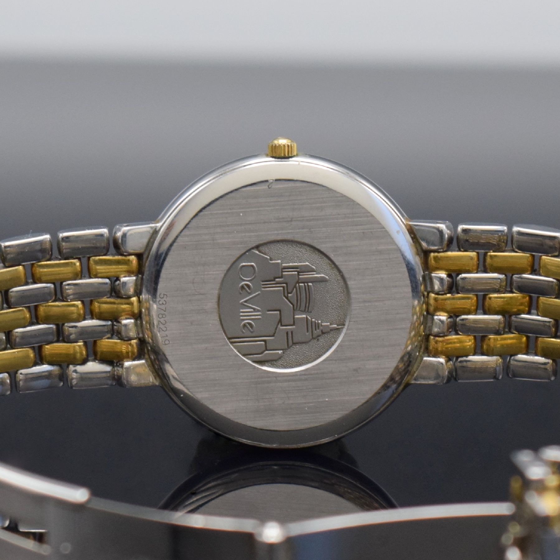 Detail f: OMEGA Armbanduhr Serie De Ville, Schweiz um 1990, Ref. 396.2379, Edelstahl/Gold kombiniert inkl. Gliederband m. Faltschl., quarz, Boden aufgedr., ...