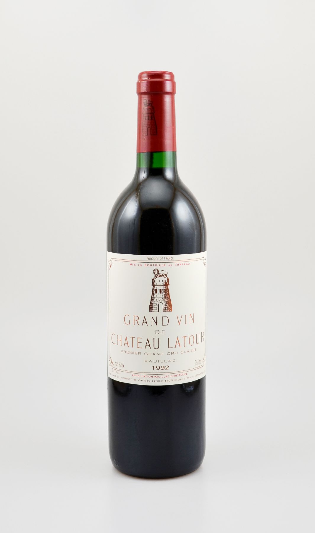 1 Flasche 1992 Chateau Latour, Pauillac, Premier Grand Cru Classe, ca. 75 cl, 12,5 % Vol., Füllstand: ca. into neck, hervorragender ...