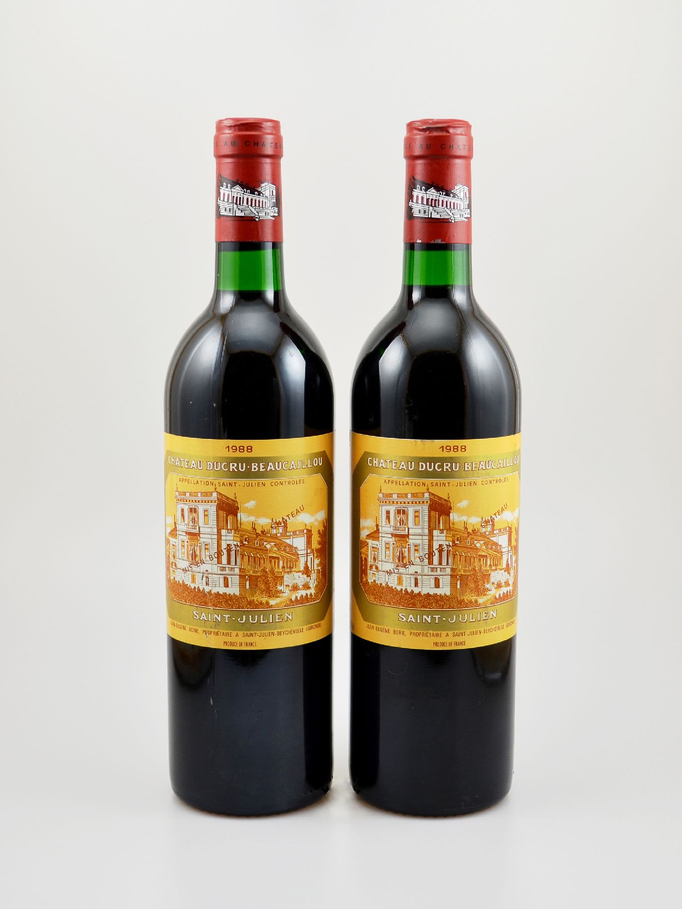 2 Flaschen 1988 Chateau Ducru-Beaucaillou, Saint-Julien, Grand Cru Classe, je ca. 75 cl, 12,5 % Vol., Füllstände: je ca. into neck, gute ...