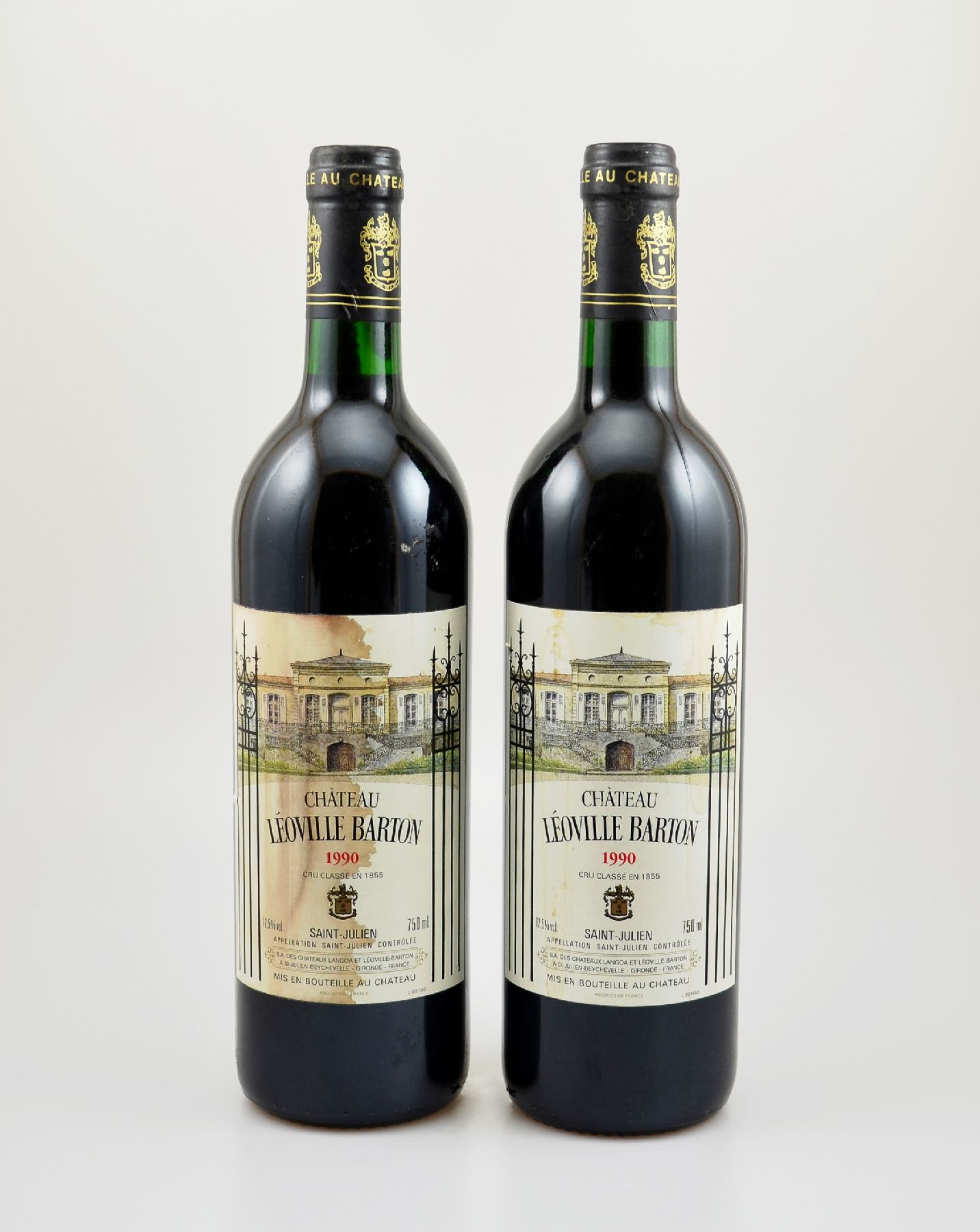 2 Flaschen 1990 Chateau Leoville Barton, Saint-Julien, Grand Cru Classe, je ca. 75 cl, 12,5 % Vol., Füllstände: je ca. into neck, Etiketten z.T. ...