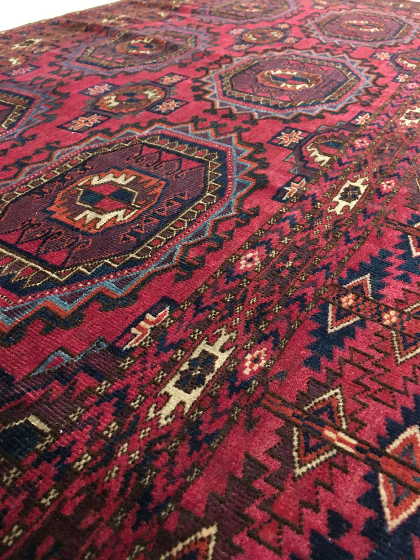Detail b: Sehr feiner Tekke "Tschowal" antik, Turkmenistan, Mitte 19.Jhd., Flaumwolle geknüpft auf Wolle. Einzigartige Tschowal der Tekke Turkmenen ...
