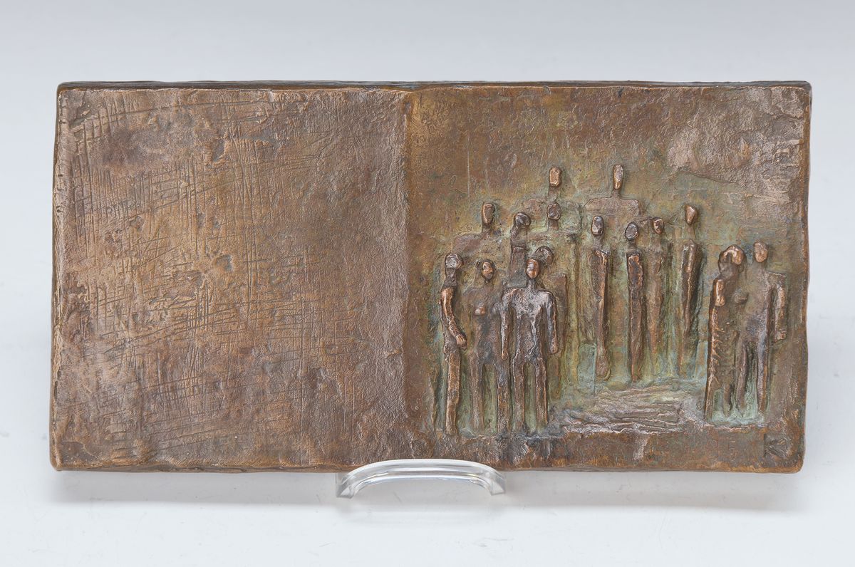 Manfred Kieselbach, 1935 Coburg-2018 Mannheim, Studium an der Akademie München, seit 1962 in Mannheim, hier: Bronzerelief, rückseitig graviert: ...