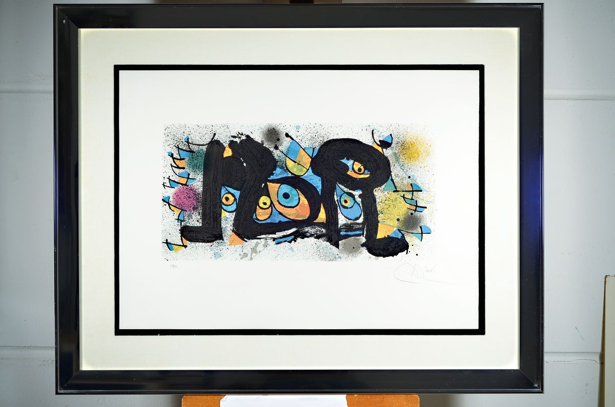 Detail k: Joan Miro, 1893-1983, "Sculptures ", color lithograph, signed by hand, num. 37/100, 28x57cm, PP, framed under glass approx. 82x102cm