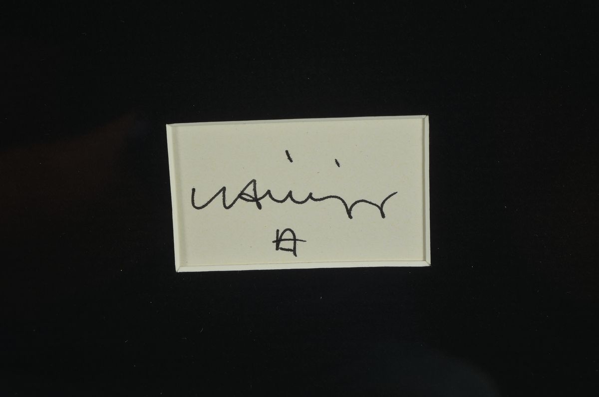 Detail a: Eduardo Chillida, 1924-2002, Siebdruck, handsigniert, Blattgröße 64 x 42 cm, Hrsg. Galerie Maeght Paris, unter Glas, Rahmen, 72 x 52 cm