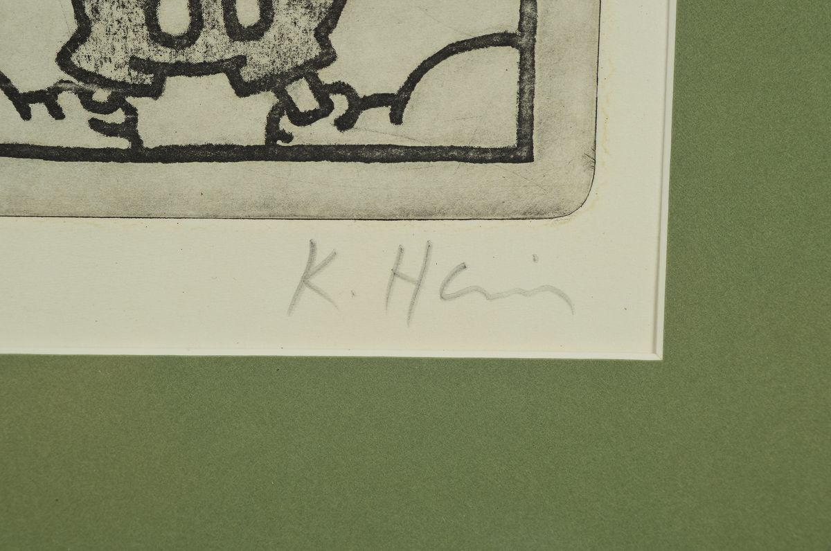 Detail a: Keith Haring, 1958- 1990, Radierung auf Büttenpapier, handsigniert, num. 61/250, Blattgr. 26 x 24 cm, unter Glas, Rahmen: 45 x 45 cm
