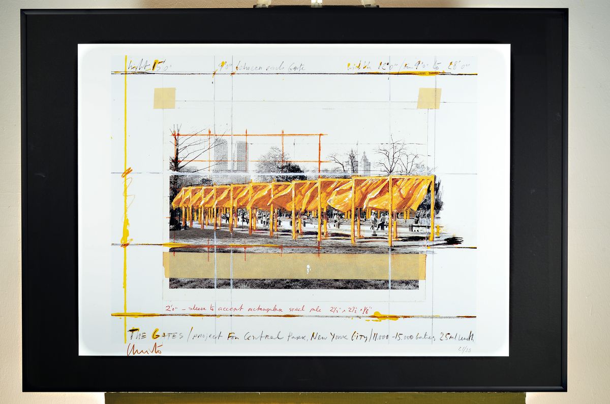 Detail k: Christo, geb. 1935, "The Gates", kleine Auflage einer Offsetlitho auf Papier, num. 21/35, handsigniert, aus 1994, ca.84 x 59.5 cm, unter ...