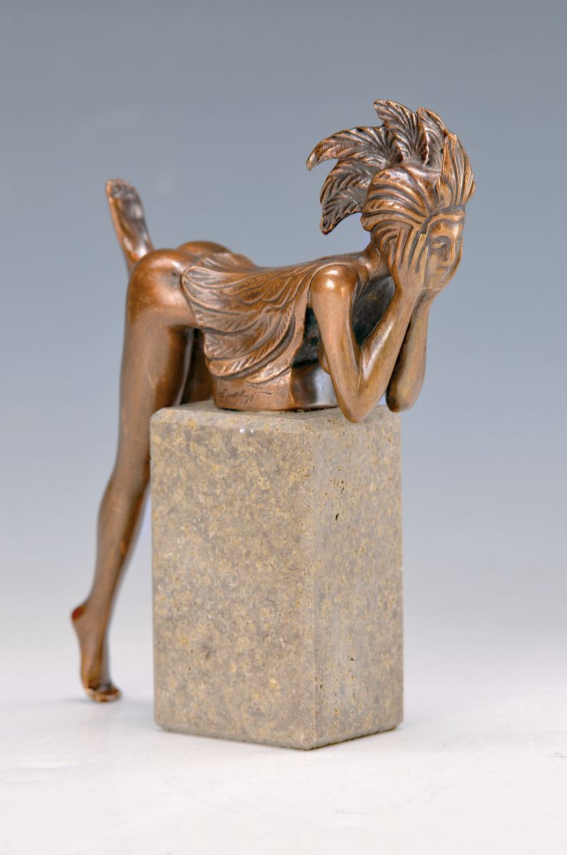 Ernst Fuchs, 1930 Wien-2015, Bronzeskulptur,Papagena, sign., num. 3950/7500, inkl. mit Sockel ca. 16x10 cm