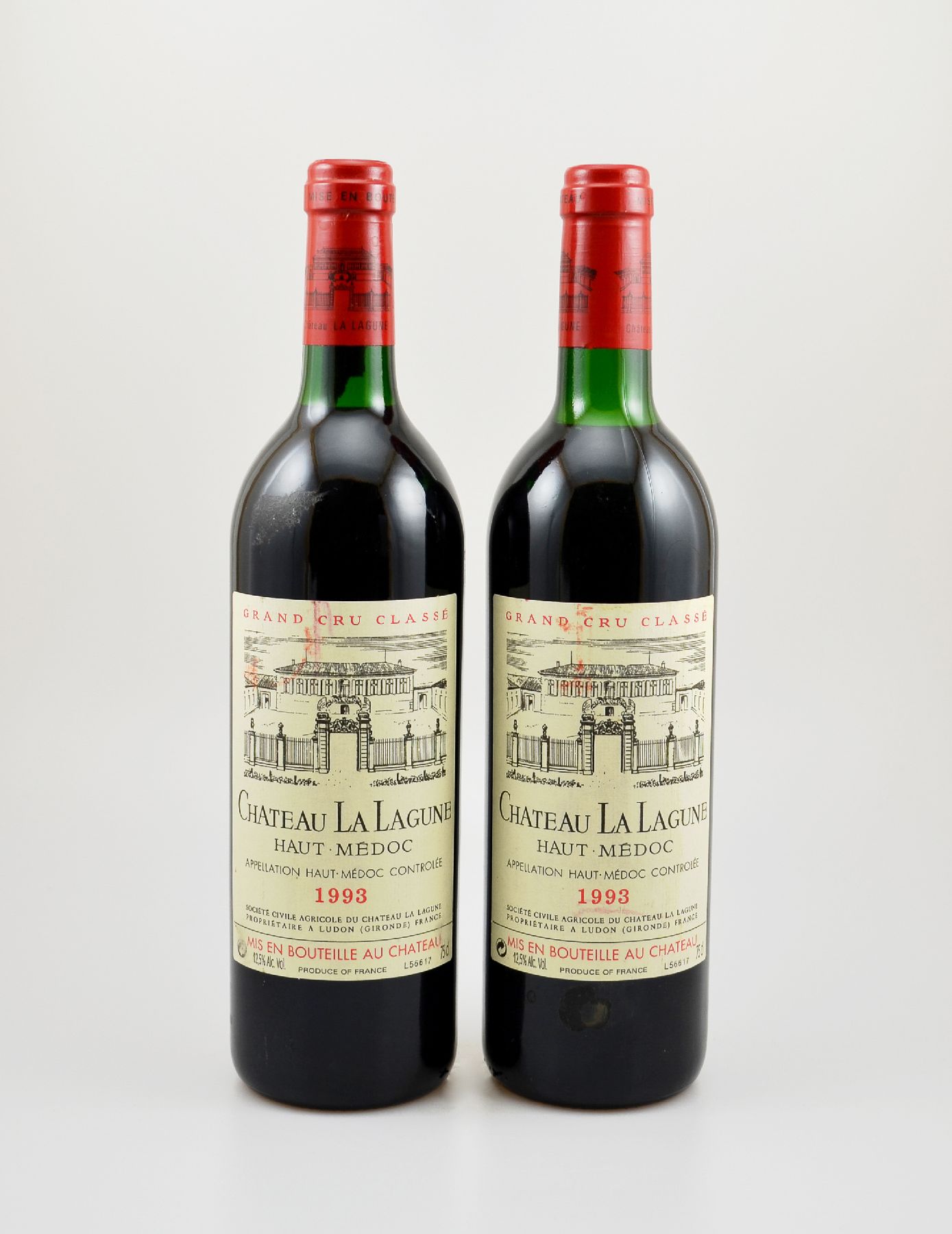 2 Flaschen 1993 Chateau La Lagune, Haut-Medoc, Grand Cru Classe, je ca. 75 cl, 12,5 % Vol., Füllstände: je ca. top shoulder, Etiketten min. ...