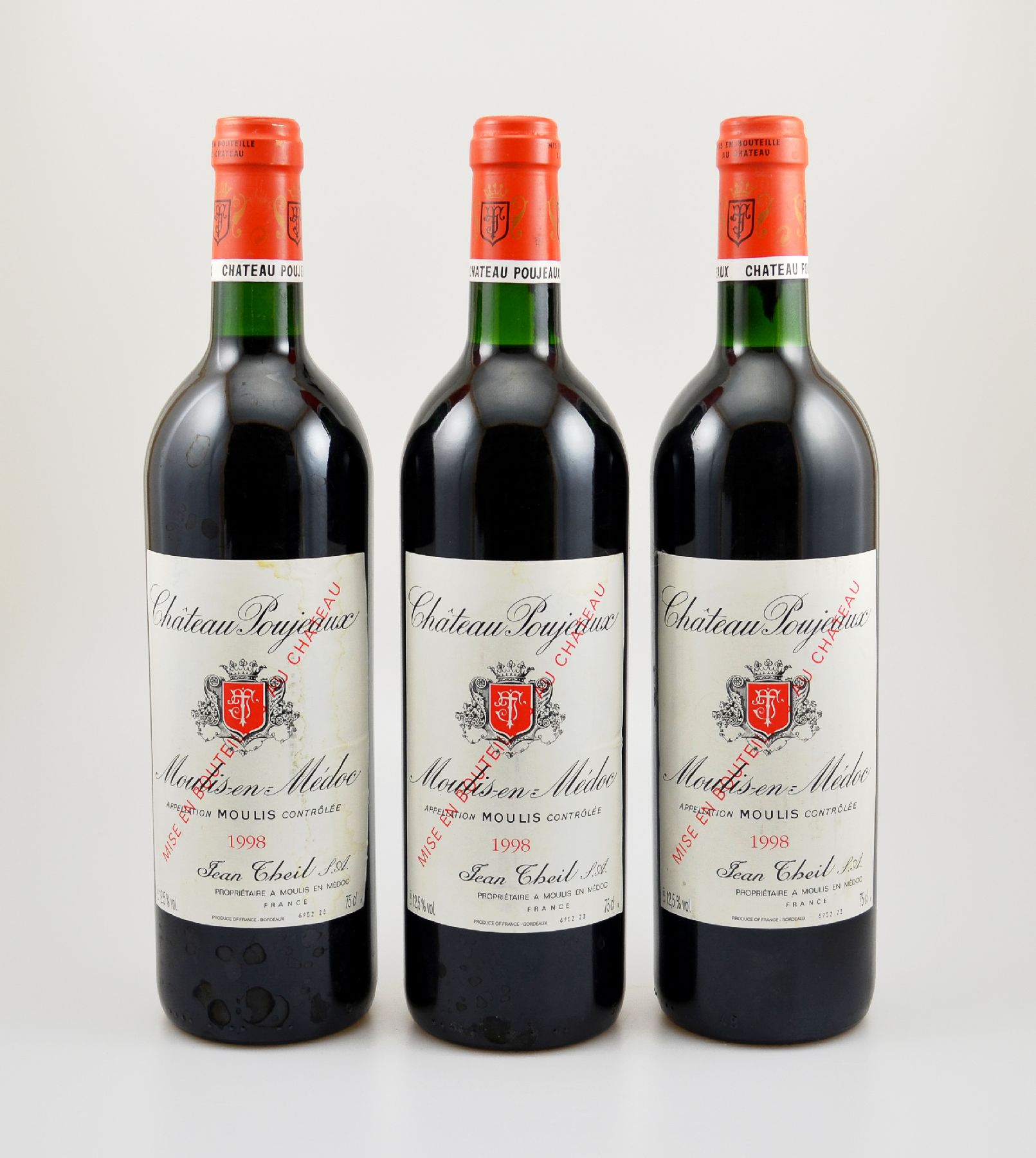 3 Flaschen 1998 Chateau Poujeaux, Moulis-en-Medoc, je ca. 75 cl, 12,5 % Vol., Füllstände: je ca. top shoulder, Etiketten teilweise l. beschmutzt, ...