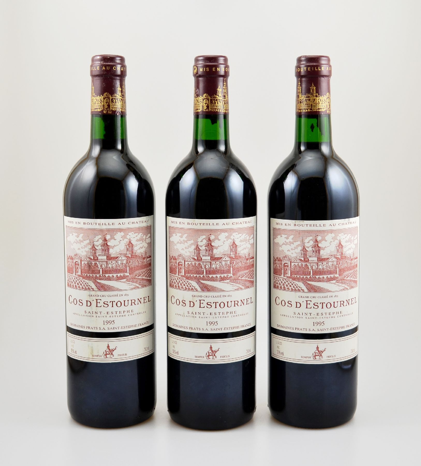 3 Flaschen 1995 Chateau Cos d'Estournel, Saint-Estephe, Grand Cru Classe, je ca. 75 cl, 13 % Vol., Füllstände: je ca. into neck, gute ...