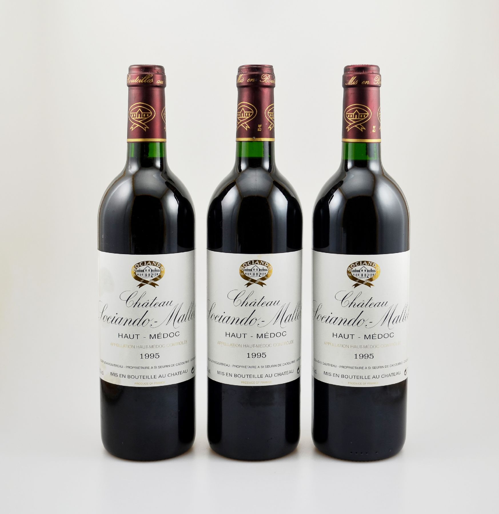 3 Flaschen 1995 Sociando-Mallet, Haut-Medoc, je ca. 75 cl, 12,5 % Vol., Füllstände: je ca. into neck, gute Erhaltungszustände, unverkostet, ...
