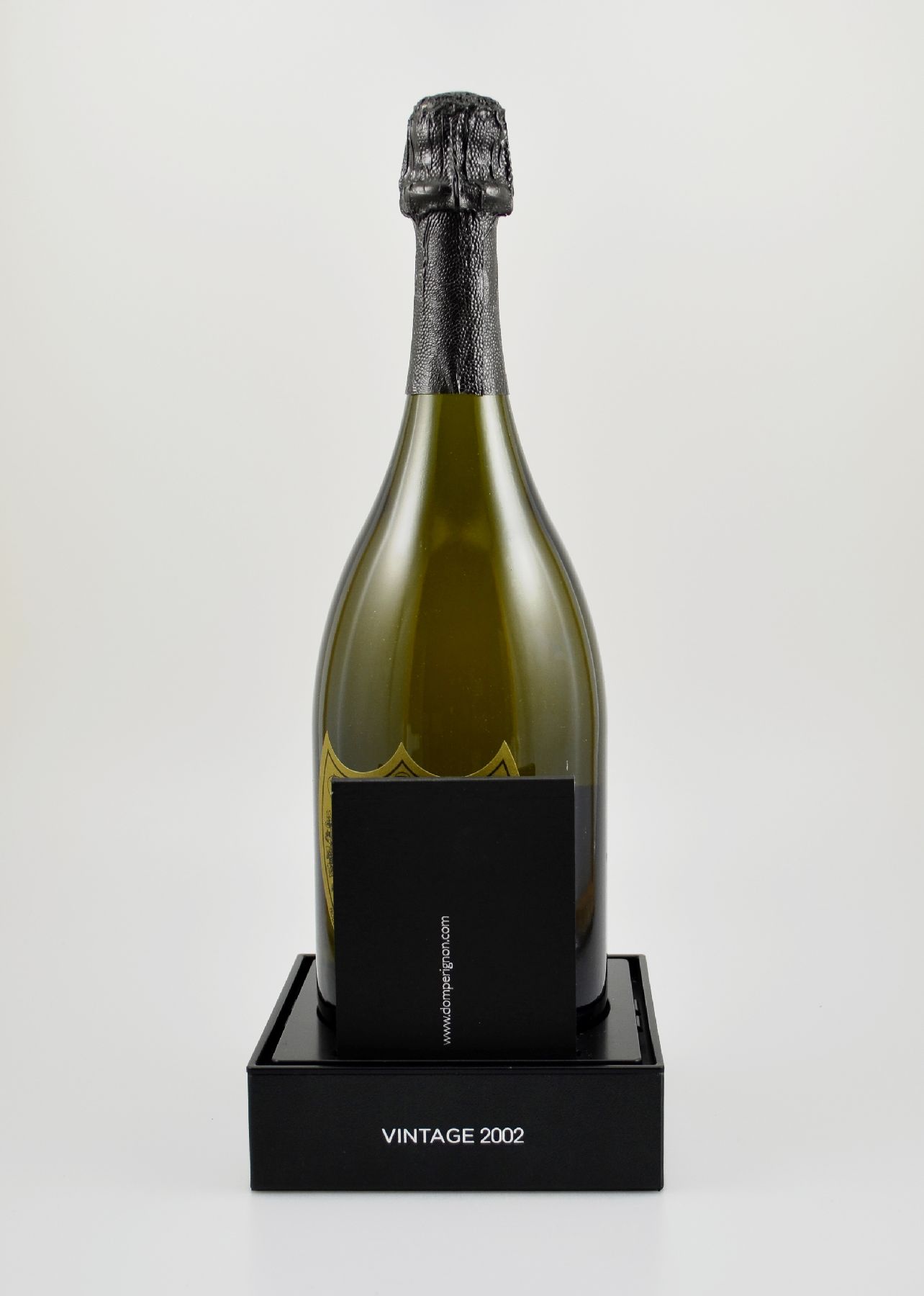 Detail a: 1 Flasche 2002 Dom Perignon, Champagne, Brut, 75 cl, 12,5 % Vol, Abstand zwischen Flaschenboden und Champagner: ca. 1 cm, hervorragender ...