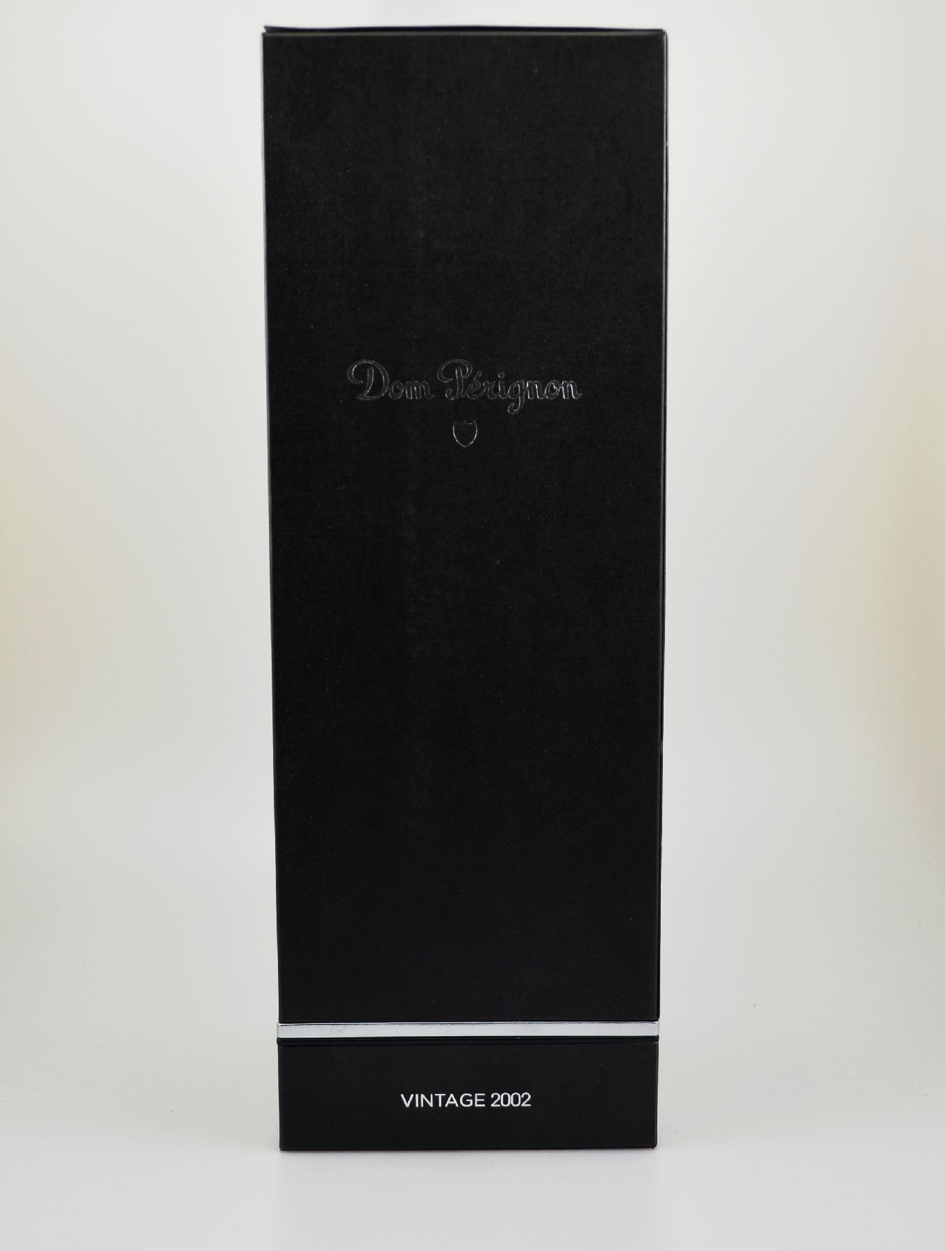 Detail b: 1 Flasche 2002 Dom Perignon, Champagne, Brut, 75 cl, 12,5 % Vol, Abstand zwischen Flaschenboden und Champagner: ca. 1 cm, hervorragender ...